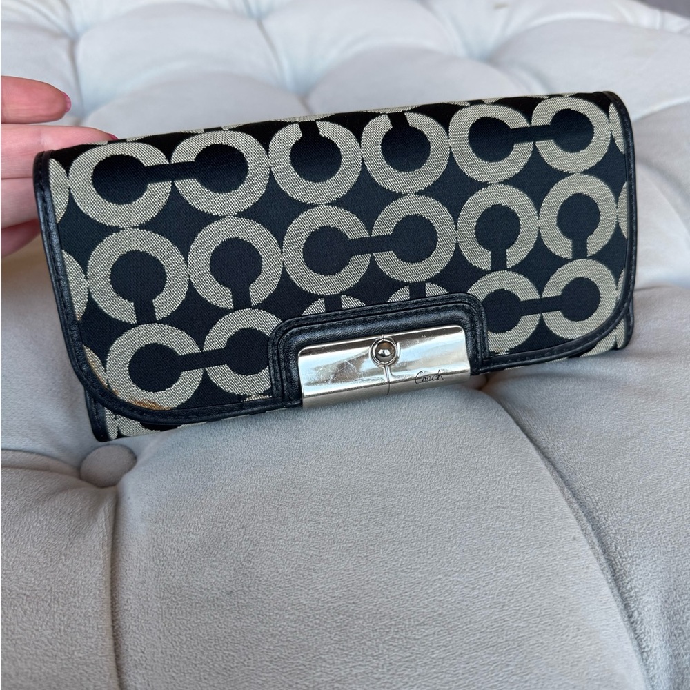 Coach Black and Gray Patterned Wallet